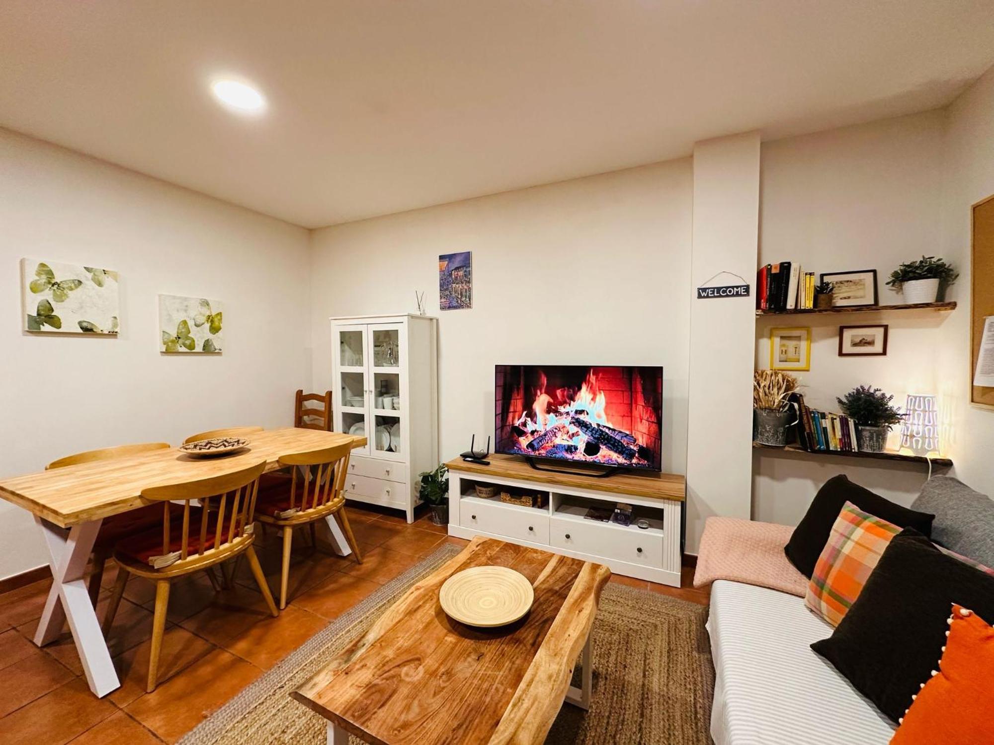 Apartamento Acogedor Pineta Bielsa Bagian luar foto